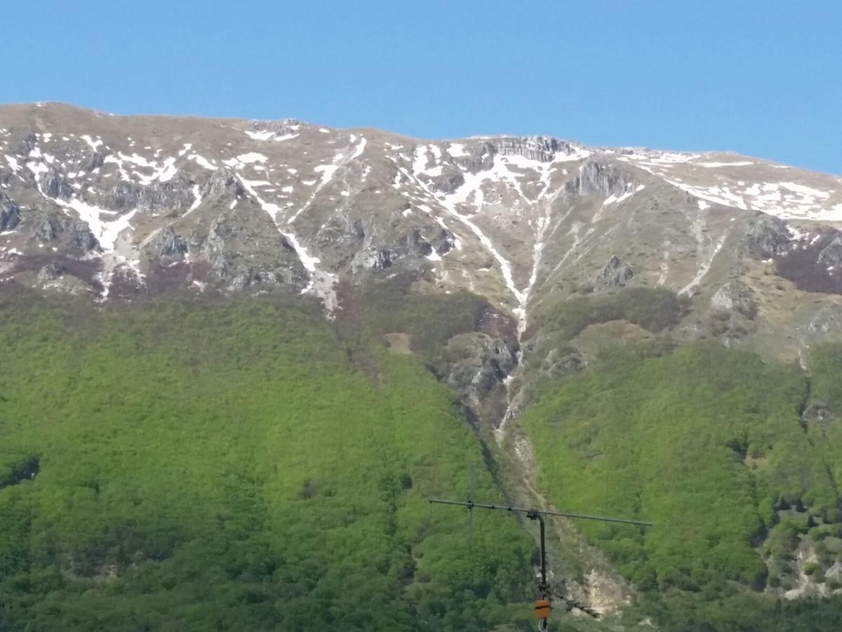 Albergo Parco Della Maiella Sant'Eufemia a Maiella Exteriör bild