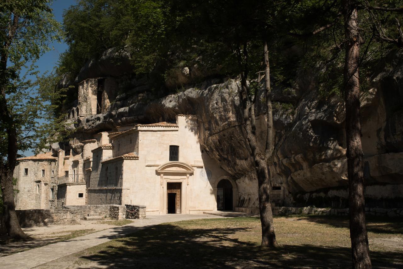 Albergo Parco Della Maiella Sant'Eufemia a Maiella Exteriör bild